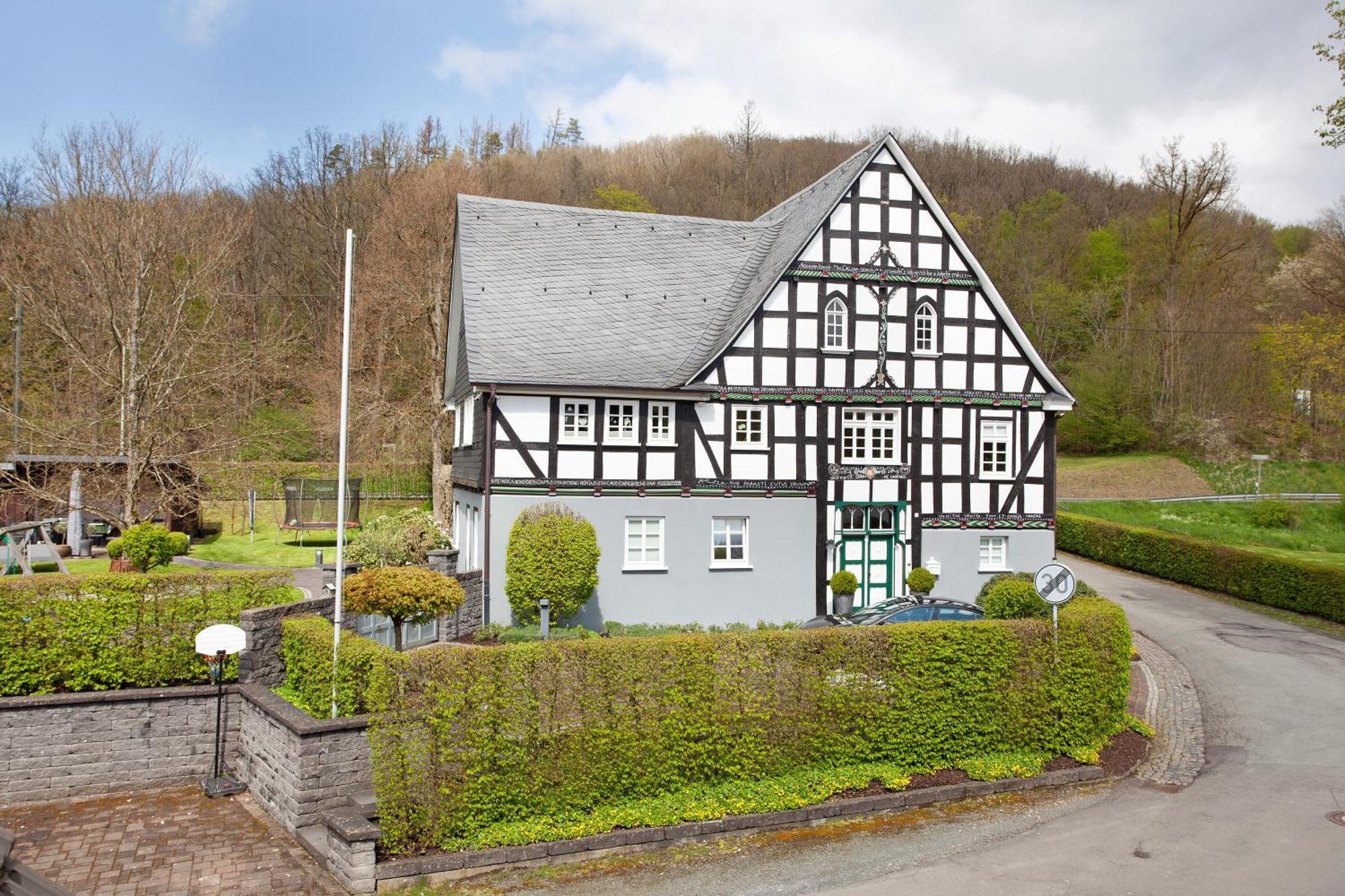 Gut Vasbach Ferienwohnungen Кирххундем Экстерьер фото